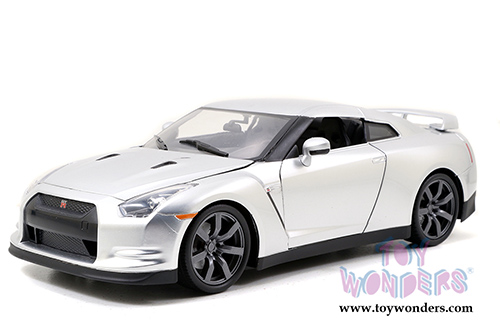 Jada Toys Fast & Furious - Brian's Nissan GT-R Hard Top (1/18 scale diecast model car, Candy Silver) 97255
